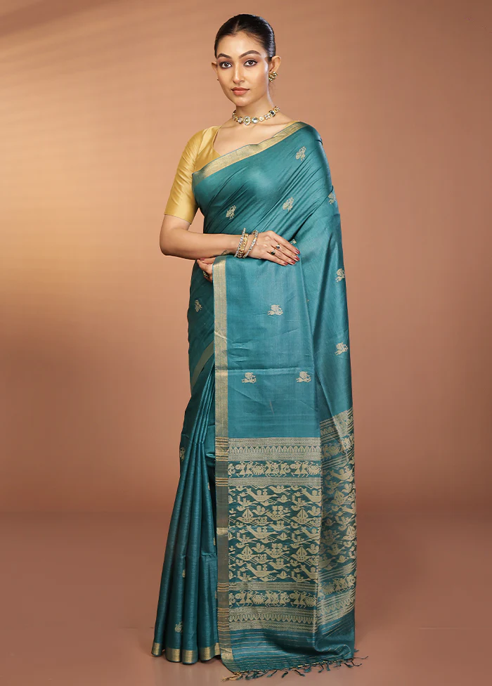 Green Handloom Tussar Pure Silk Saree With Blouse Piece - Image 4
