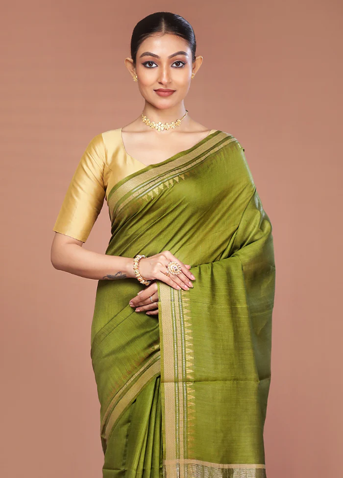 Green Handloom Tussar Pure Silk Saree With Blouse Piece