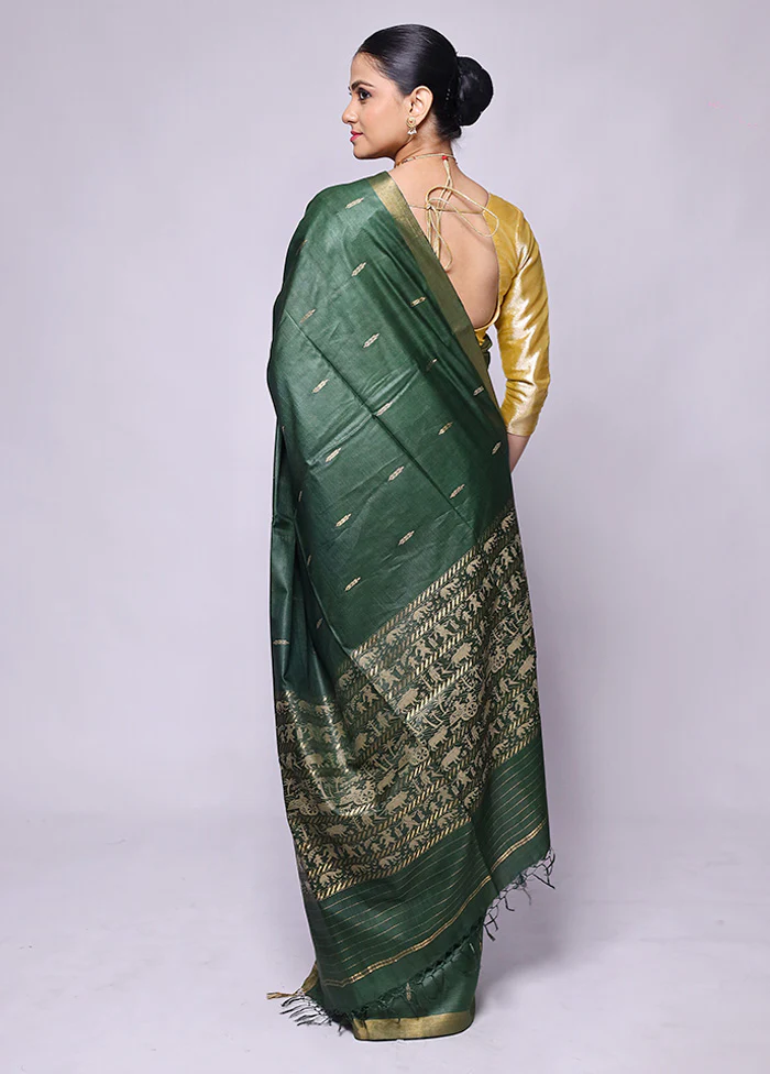 Green Handloom Tussar Pure Silk Saree With Blouse Piece - Image 3