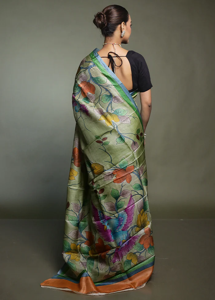 Green Handloom Tussar Pure Silk Saree With Blouse Piece - Image 3
