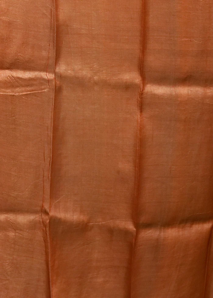 Green Handloom Tussar Pure Silk Saree With Blouse Piece - Image 5