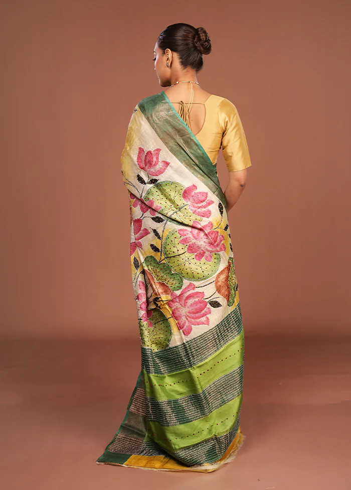 Green Handloom Tussar Pure Silk Saree With Blouse Piece - Image 3