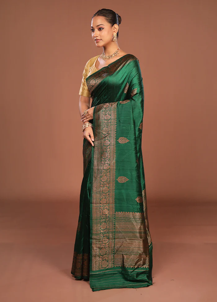 Green Handloom Tussar Pure Silk Saree With Blouse Piece - Image 4