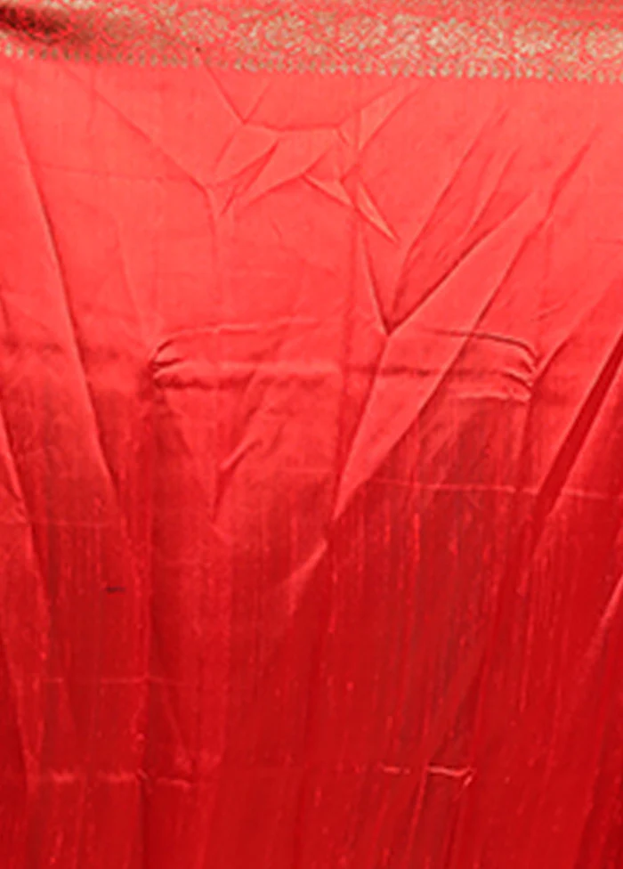 Green Handloom Tussar Pure Silk Saree With Blouse Piece - Image 5