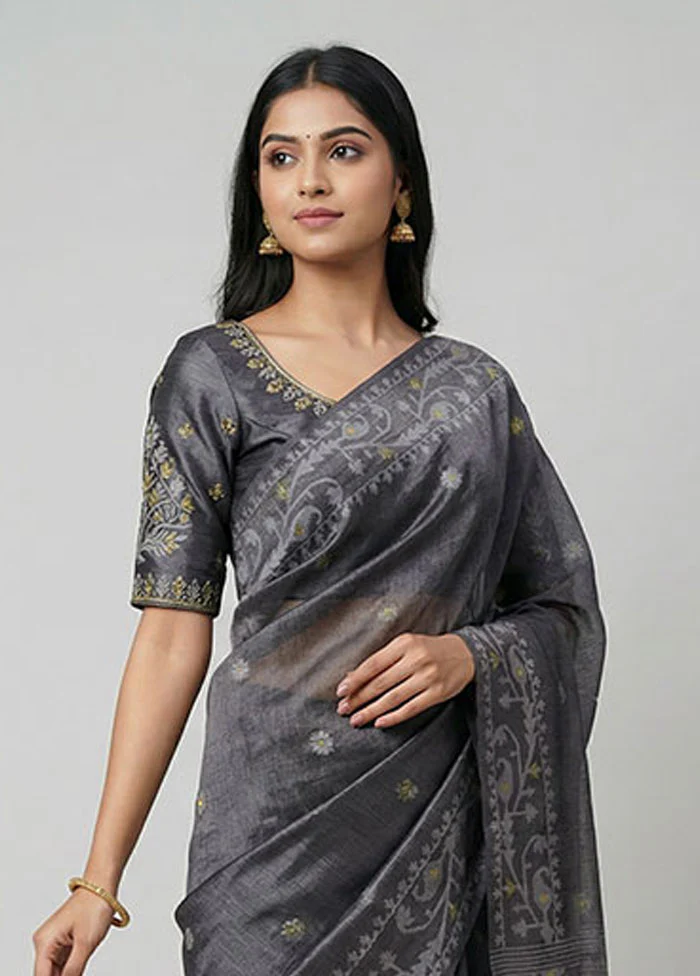 Green Handloom Tussar Pure Silk Saree With Blouse Piece - Image 2