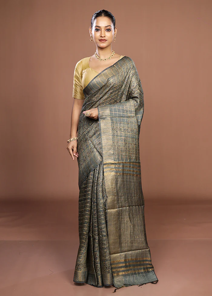 Grey Handloom Tussar Pure Silk Saree With Blouse Piece - Image 2
