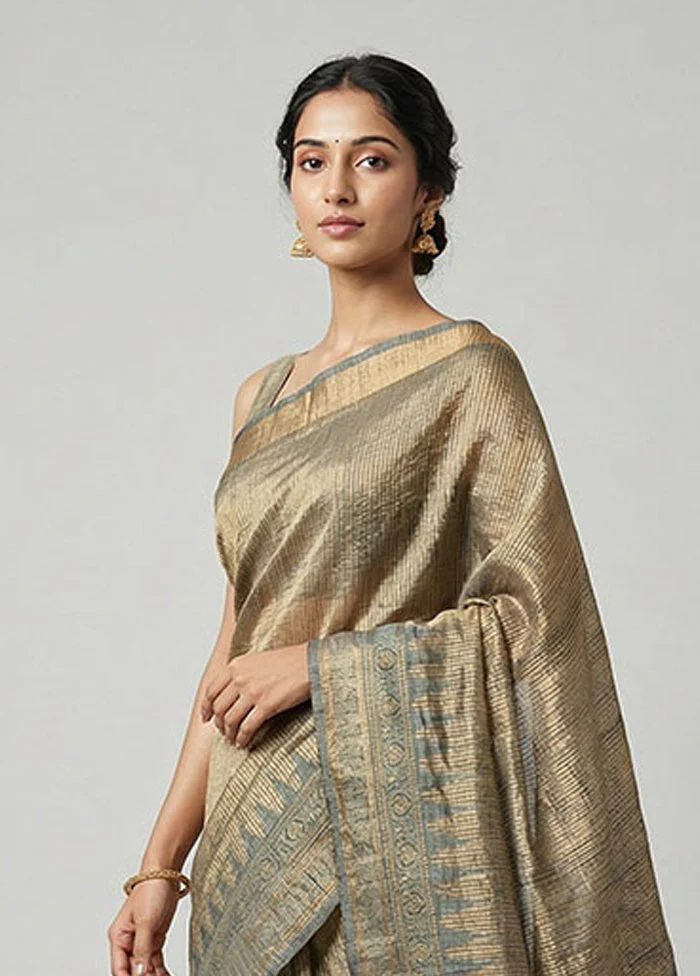 Green Handloom Tussar Pure Silk Saree With Blouse Piece - Image 2