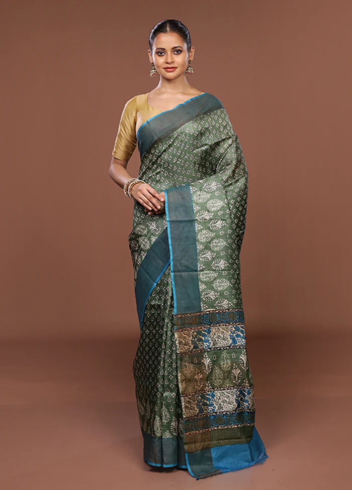 Green Handloom Tussar Pure Silk Saree With Blouse Piece - Image 2