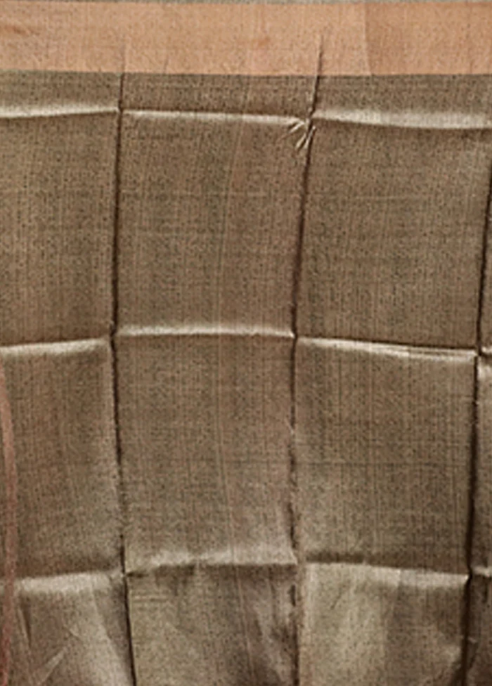 Green Handloom Tussar Pure Silk Saree With Blouse Piece - Image 5