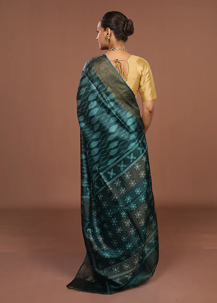 Green Handloom Tussar Pure Silk Saree With Blouse Piece - Image 3