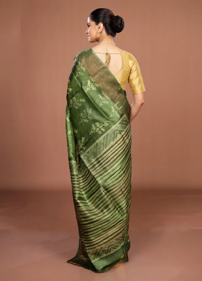 Green Handloom Tussar Pure Silk Saree With Blouse Piece - Image 3