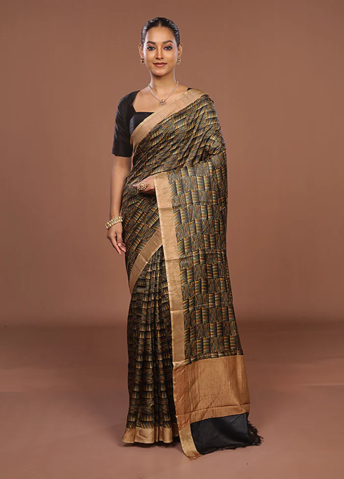 Green Handloom Tussar Pure Silk Saree With Blouse Piece - Image 2