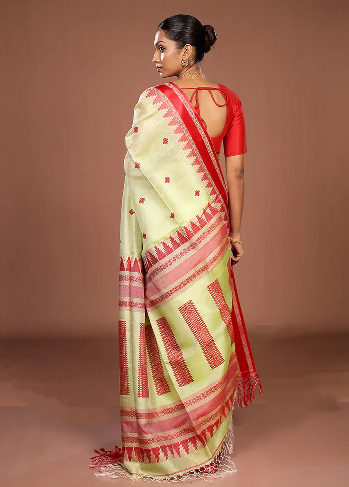 Green Handloom Tussar Pure Silk Saree With Blouse Piece - Image 3