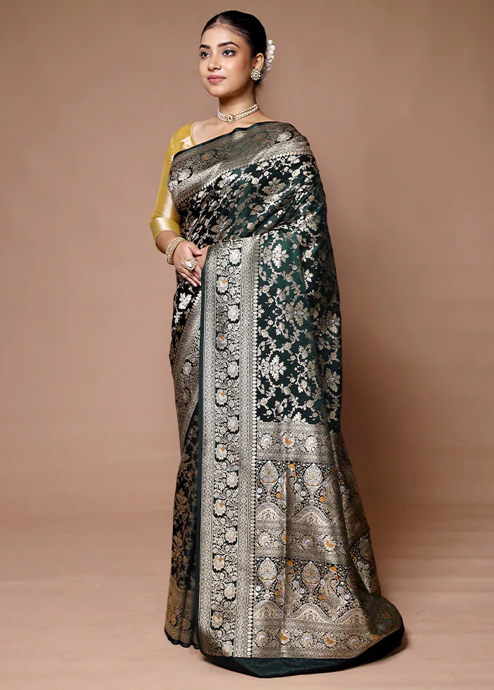 Green Handloom Uppada Pure Silk Saree With Blouse Piece - Image 4