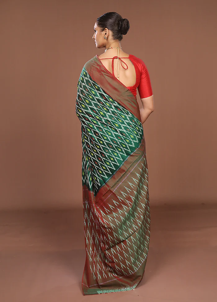 Green Ikkat Silk Saree With Blouse Piece - Image 3