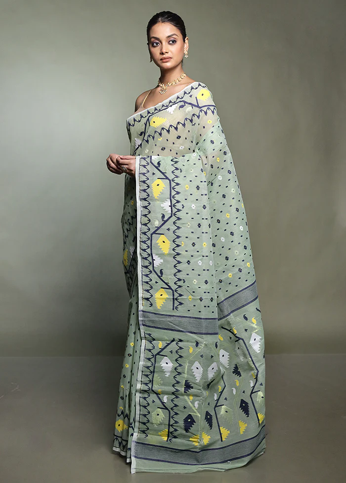 Green Tant Jamdani Saree Without Blouse Piece - Image 4