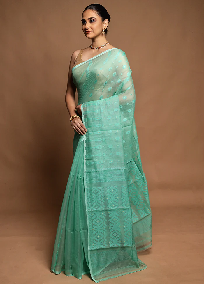 Green Tant Jamdani Saree Without Blouse Piece - Image 4