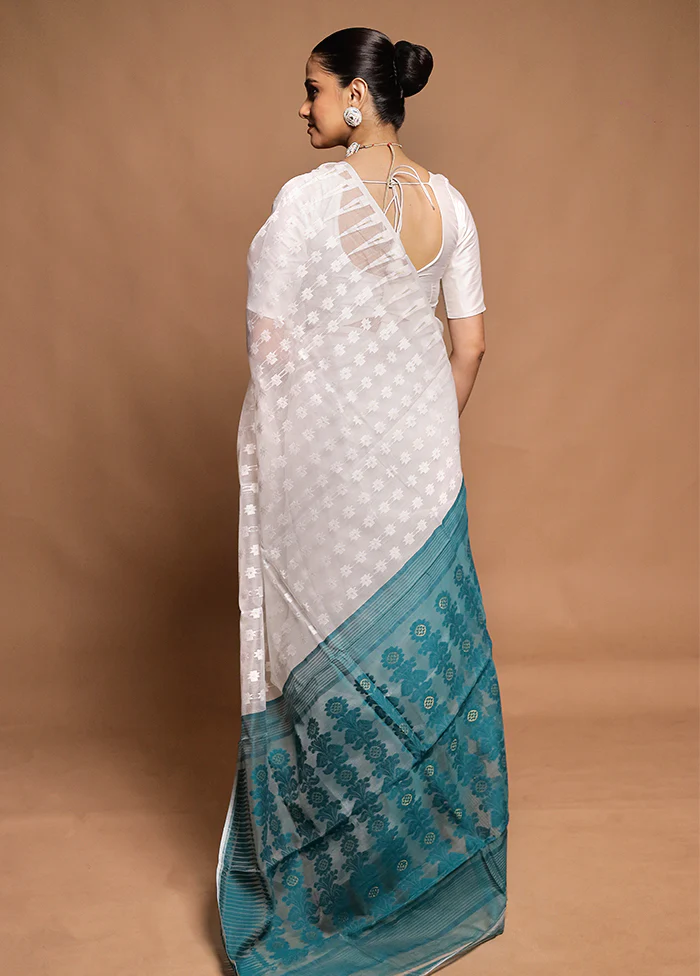 White Tant Jamdani Saree Without Blouse Piece - Image 3