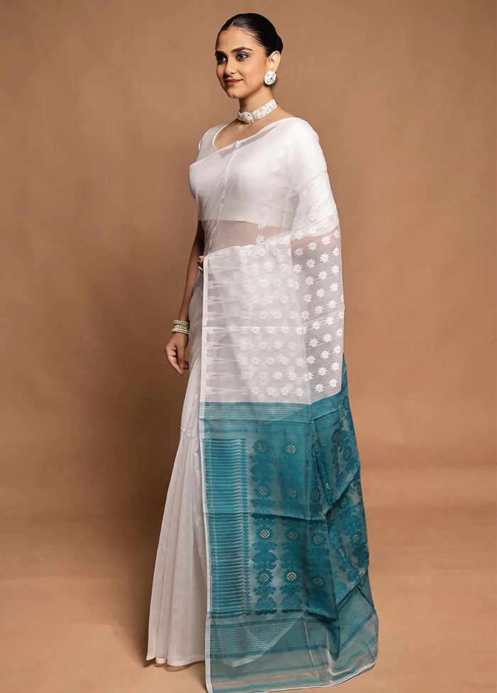 White Tant Jamdani Saree Without Blouse Piece - Image 4