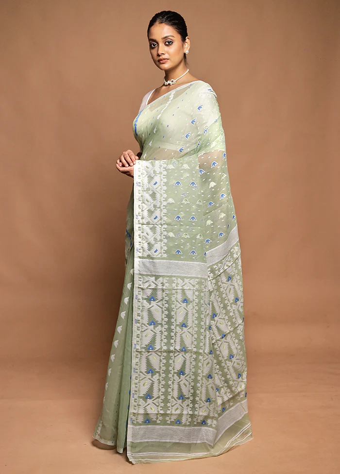 Green Tant Jamdani Saree Without Blouse Piece - Image 4