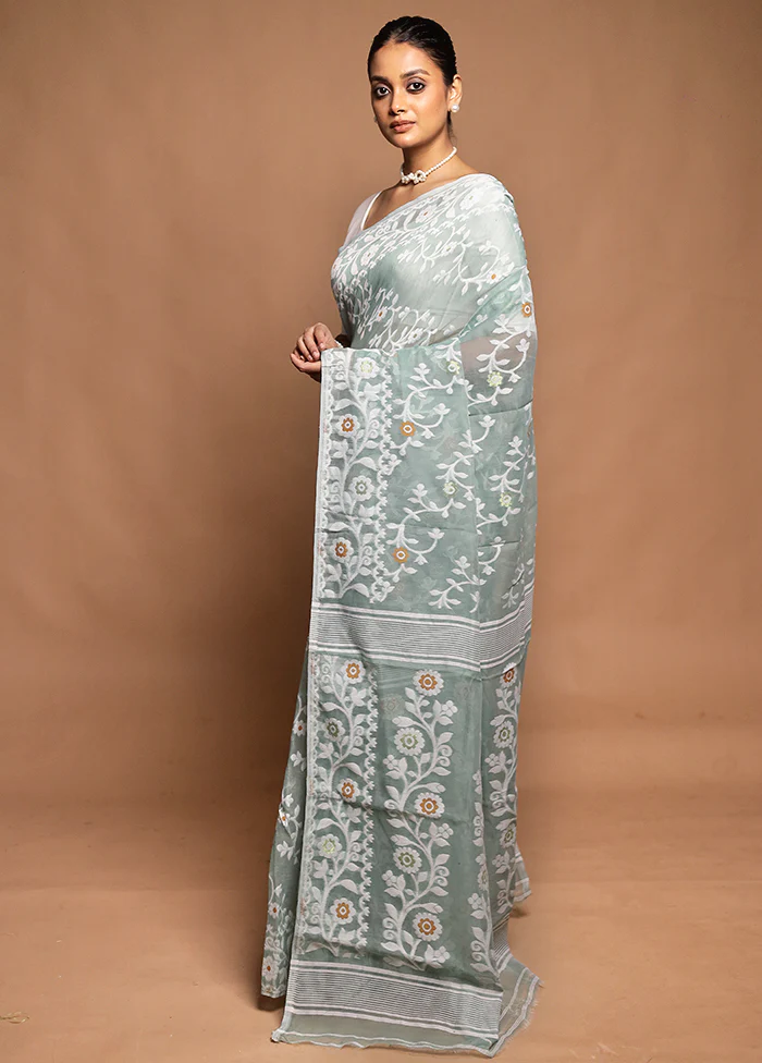 Green Tant Jamdani Saree Without Blouse Piece - Image 4
