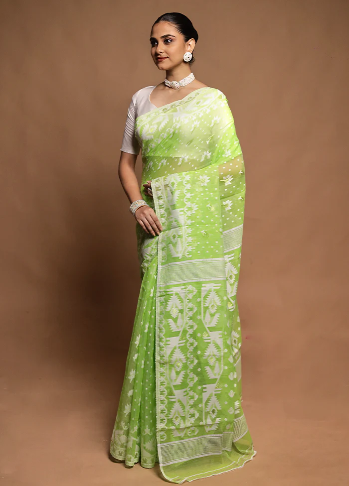 Green Tant Jamdani Saree Without Blouse Piece - Image 4