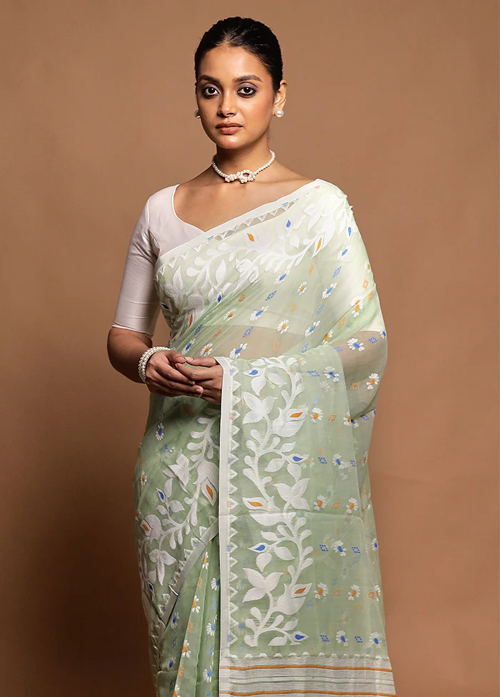 Green Tant Jamdani Saree Without Blouse Piece - Image 2