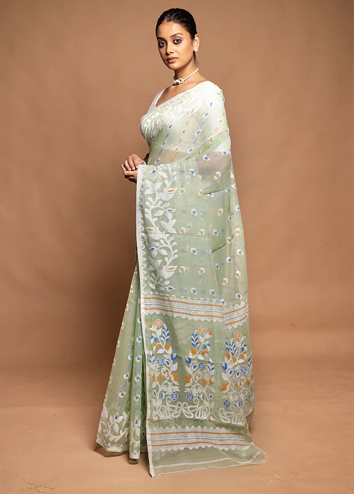 Green Tant Jamdani Saree Without Blouse Piece - Image 4