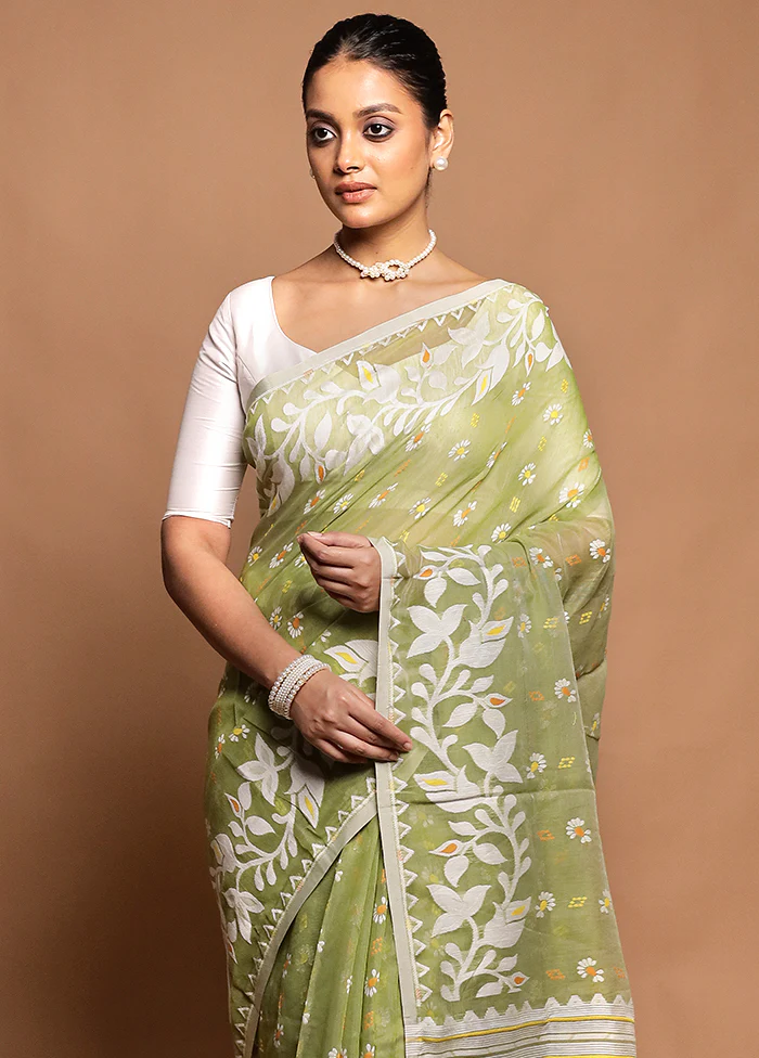 Green Tant Jamdani Saree Without Blouse Piece - Image 2