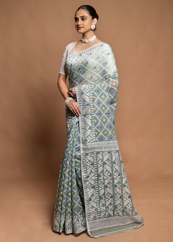 Green Tant Jamdani Saree Without Blouse Piece - Image 4
