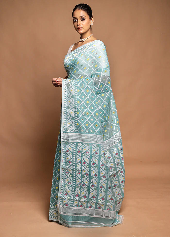 Green Tant Jamdani Saree Without Blouse Piece - Image 4