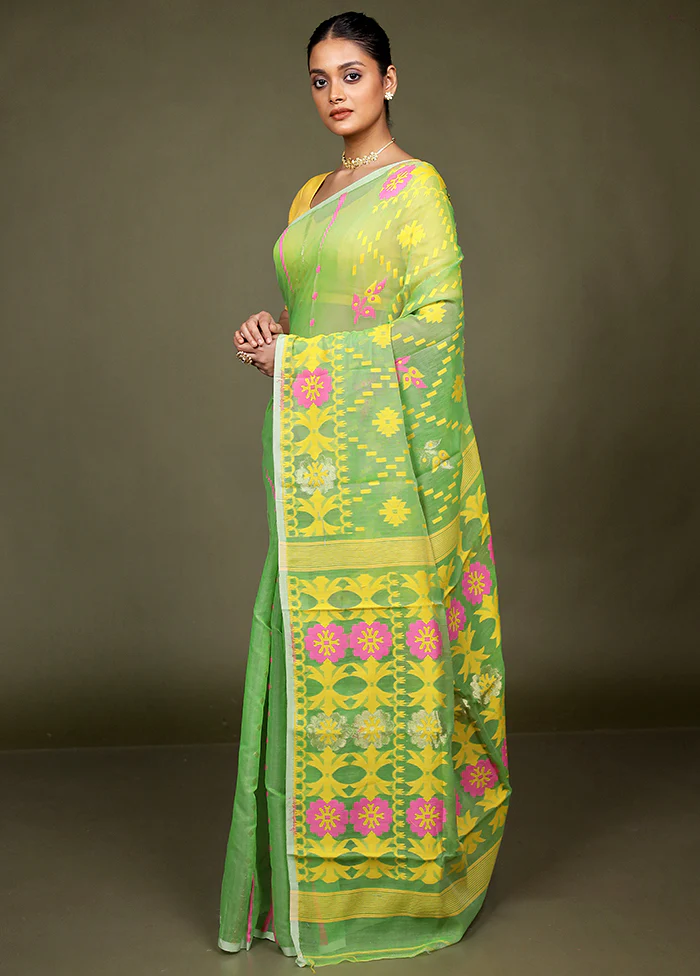 Green Tant Jamdani Saree Without Blouse Piece - Image 4