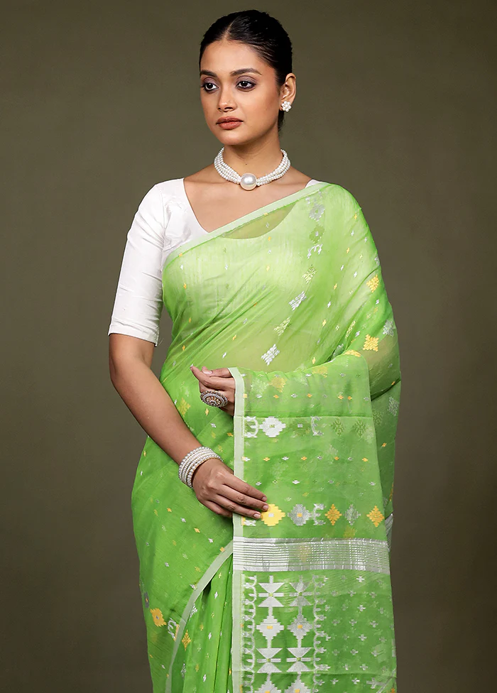 Green Tant Jamdani Saree Without Blouse Piece - Image 2