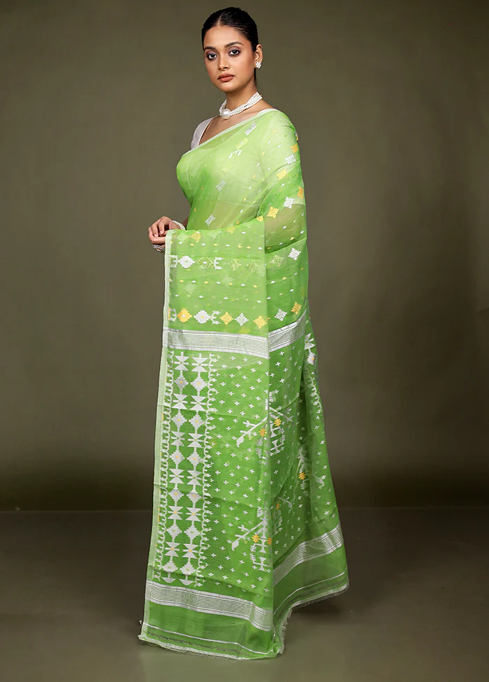 Green Tant Jamdani Saree Without Blouse Piece - Image 4