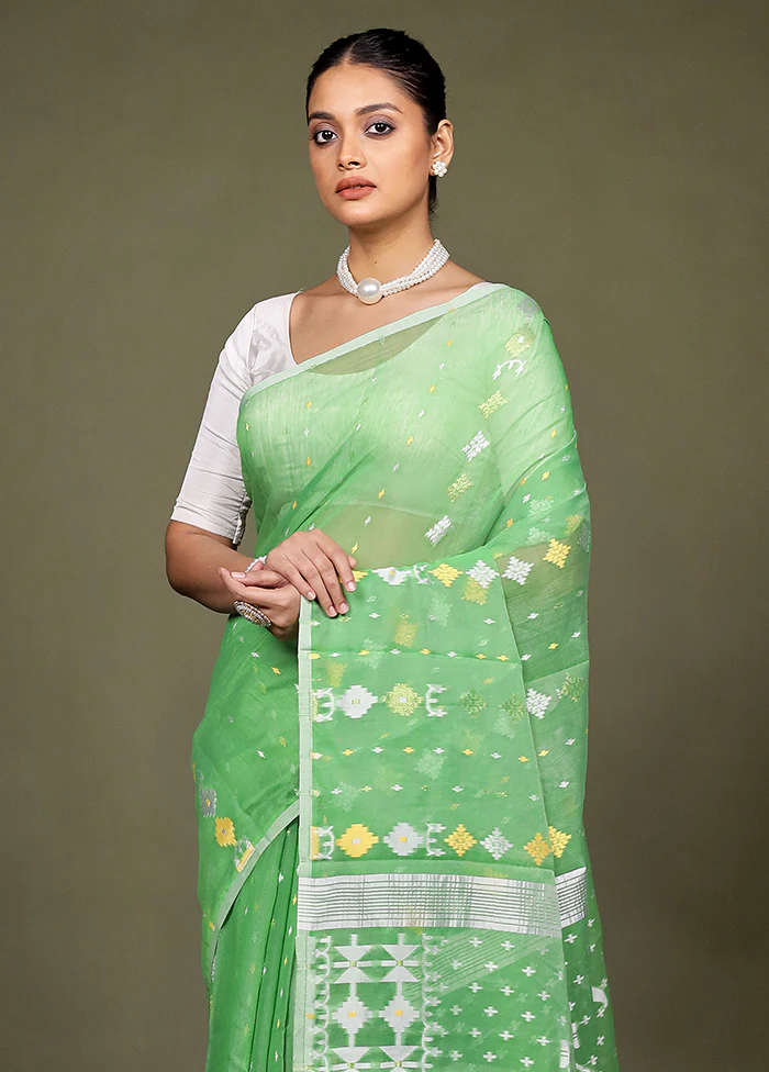 Green Tant Jamdani Saree Without Blouse Piece - Image 2