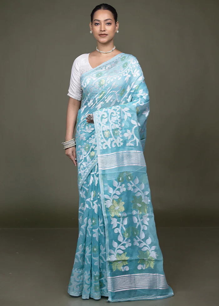 Green Tant Jamdani Saree Without Blouse Piece - Image 2