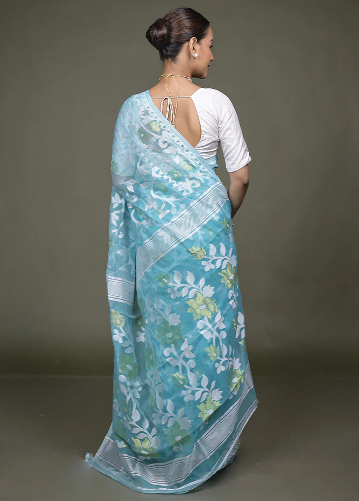 Green Tant Jamdani Saree Without Blouse Piece - Image 3