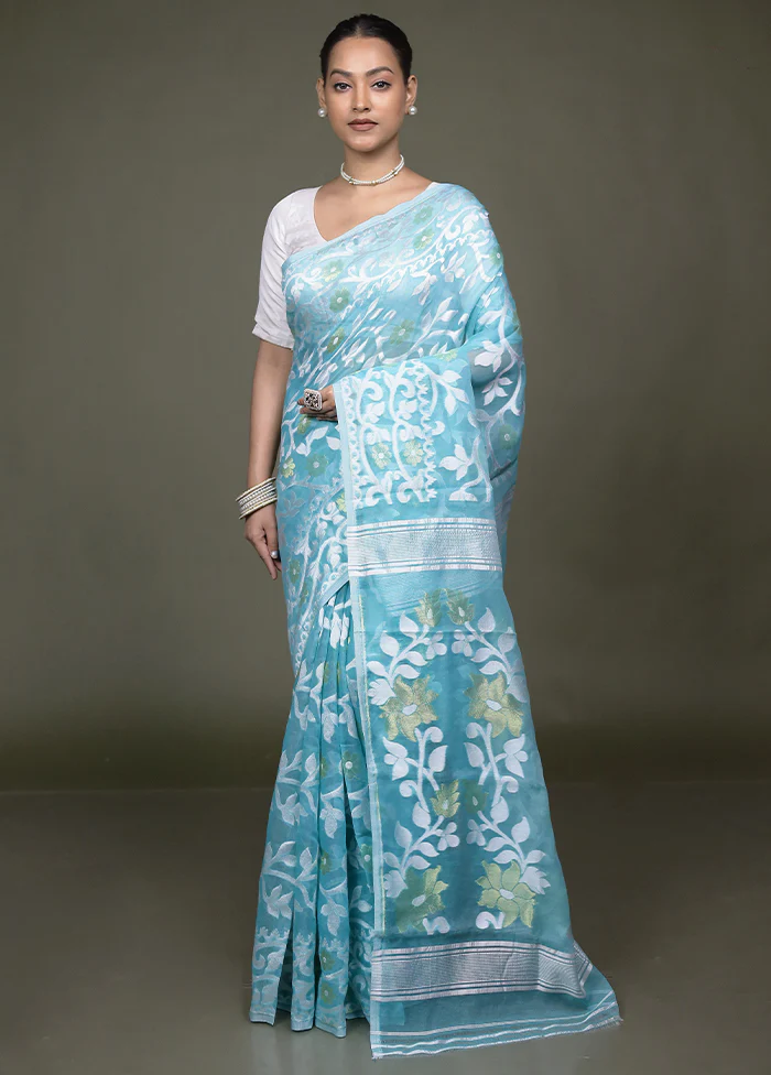 Green Tant Jamdani Saree Without Blouse Piece - Image 2