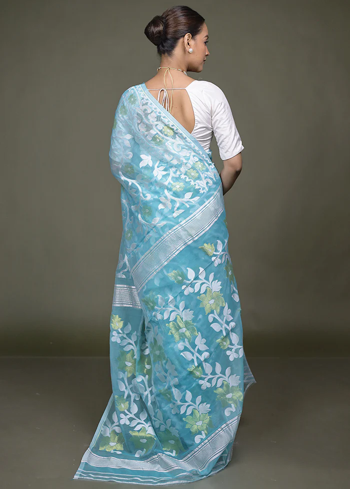 Green Tant Jamdani Saree Without Blouse Piece - Image 3