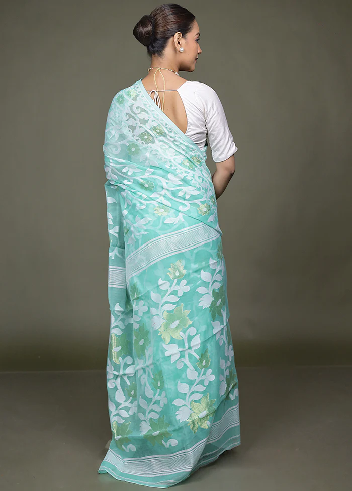 Green Tant Jamdani Saree Without Blouse Piece - Image 3