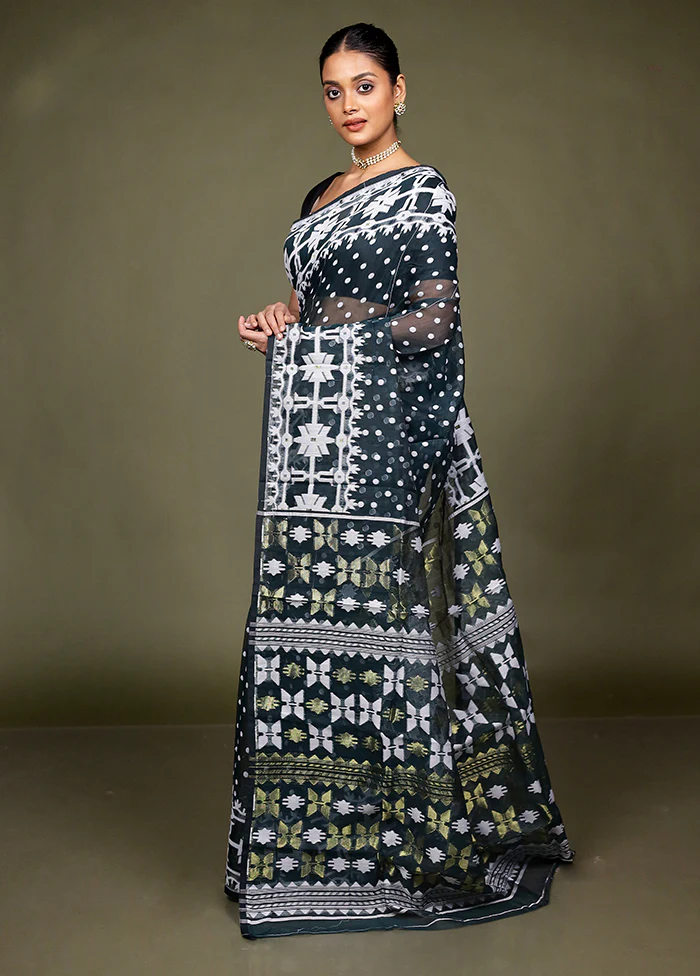 Green Tant Jamdani Saree Without Blouse Piece - Image 4