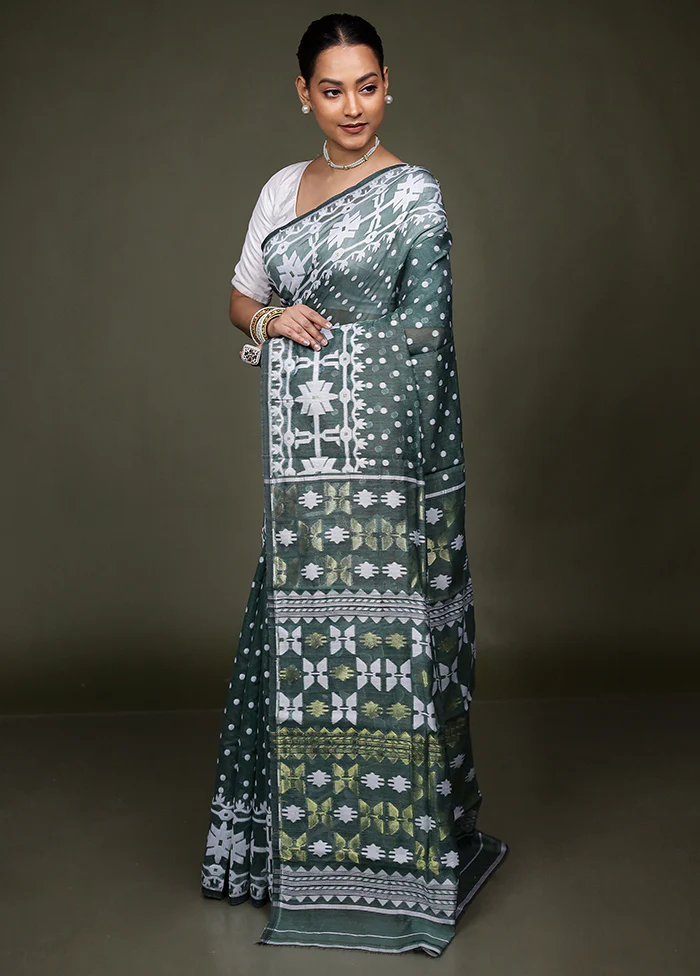 Green Tant Jamdani Saree Without Blouse Piece - Image 4