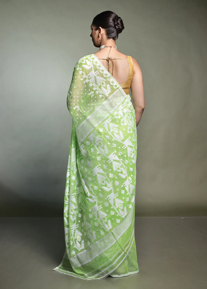 Green Tant Jamdani Saree Without Blouse Piece - Image 3