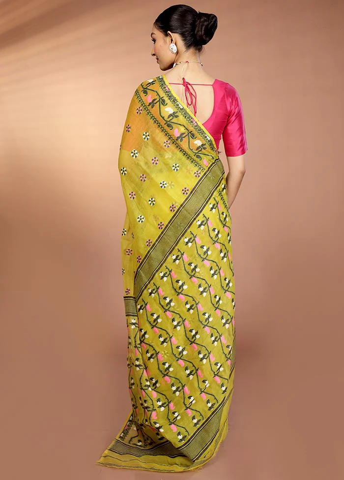 Green Tant Jamdani Saree Without Blouse Piece - Image 3
