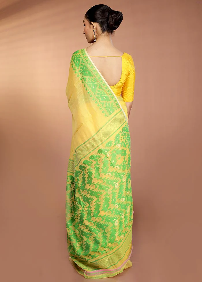 Green Tant Jamdani Saree Without Blouse Piece - Image 3