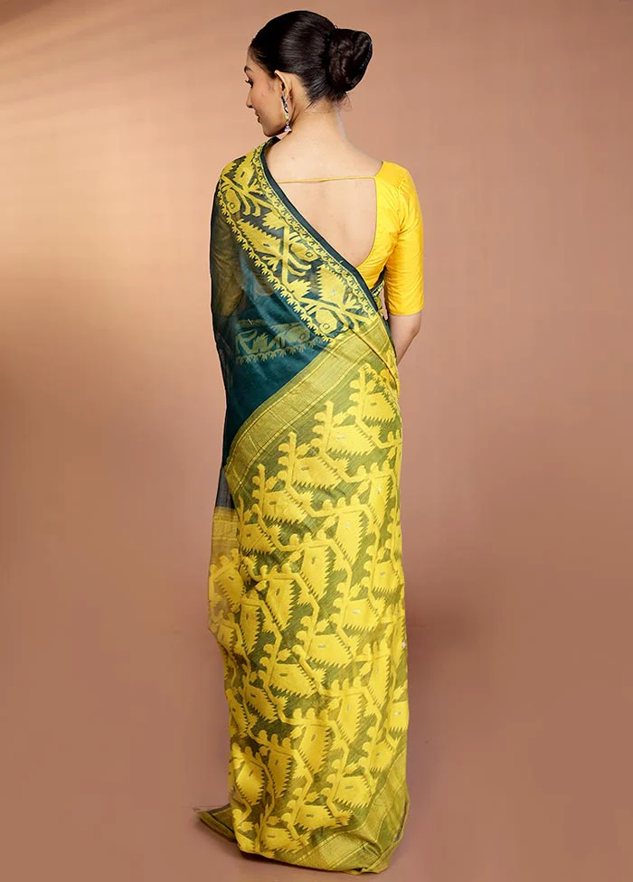 Green Tant Jamdani Saree Without Blouse Piece - Image 3