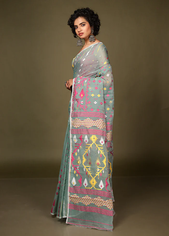 Green Tant Jamdani Saree Without Blouse Piece - Image 4