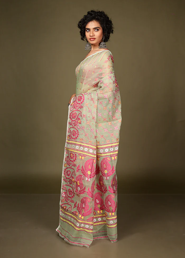 Green Tant Jamdani Saree Without Blouse Piece - Image 4