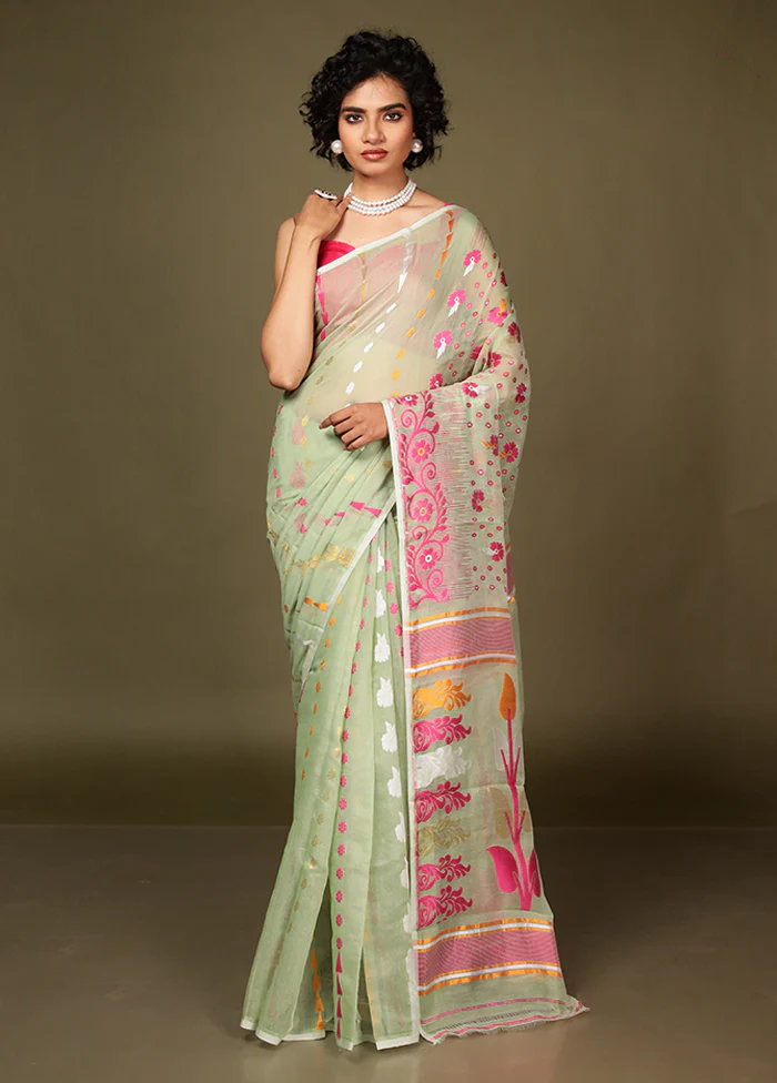 Green Tant Jamdani Saree Without Blouse Piece - Image 2