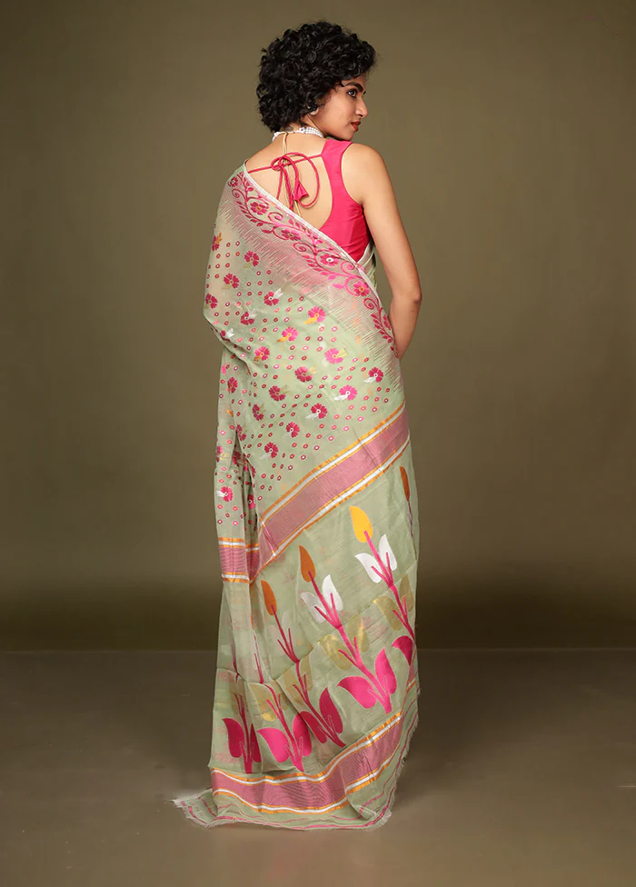 Green Tant Jamdani Saree Without Blouse Piece - Image 3